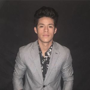 Meet your Posher, Genaro